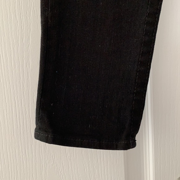 NWOT True Religion jeans - Picture 4 of 9